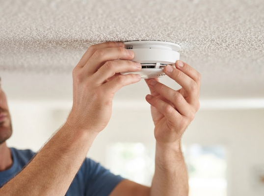 install smoke alarm